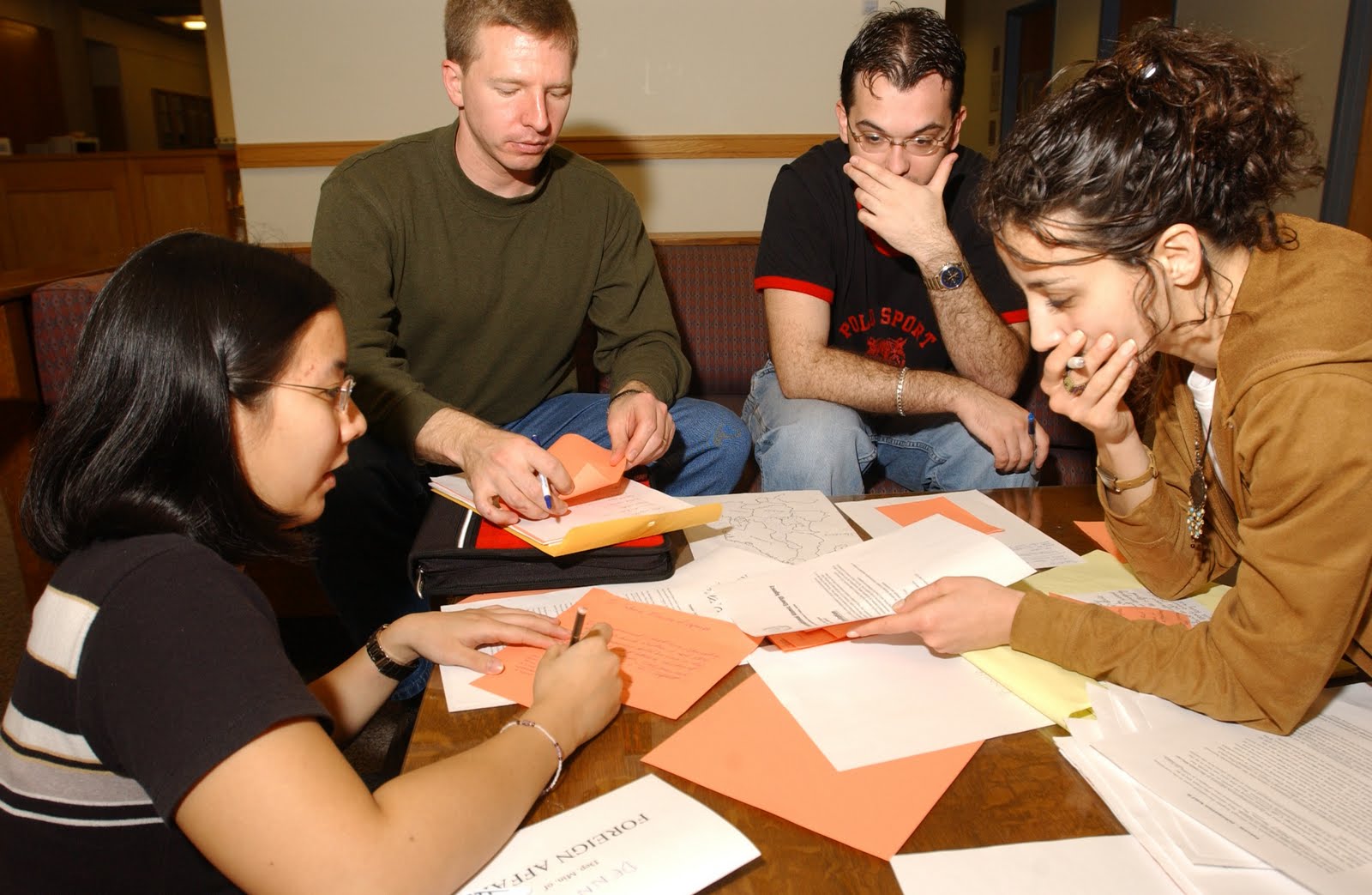 Potenciamos el trabajo en grupo Potenciamos el trabajo en grupo